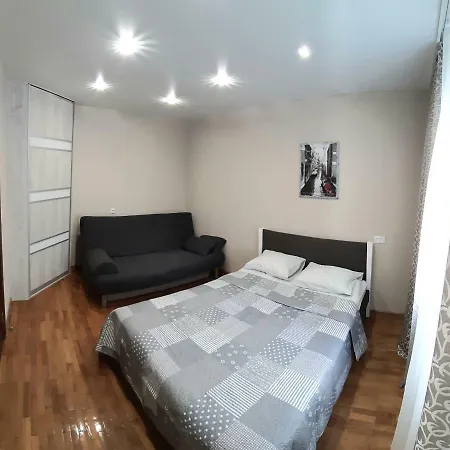 Apartment 3 Near Metro Vostok And Dana Mall Gaspadar *