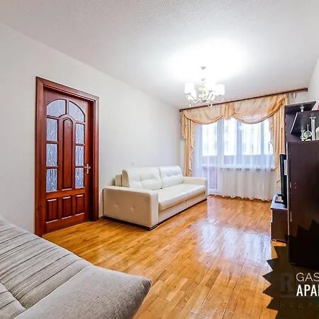 Appartamento 3 Near Metro Vostok And Dana Mall Gaspadar