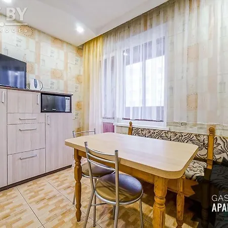 3 Near Metro Vostok And Dana Mall Gaspadar Apartment Minsk